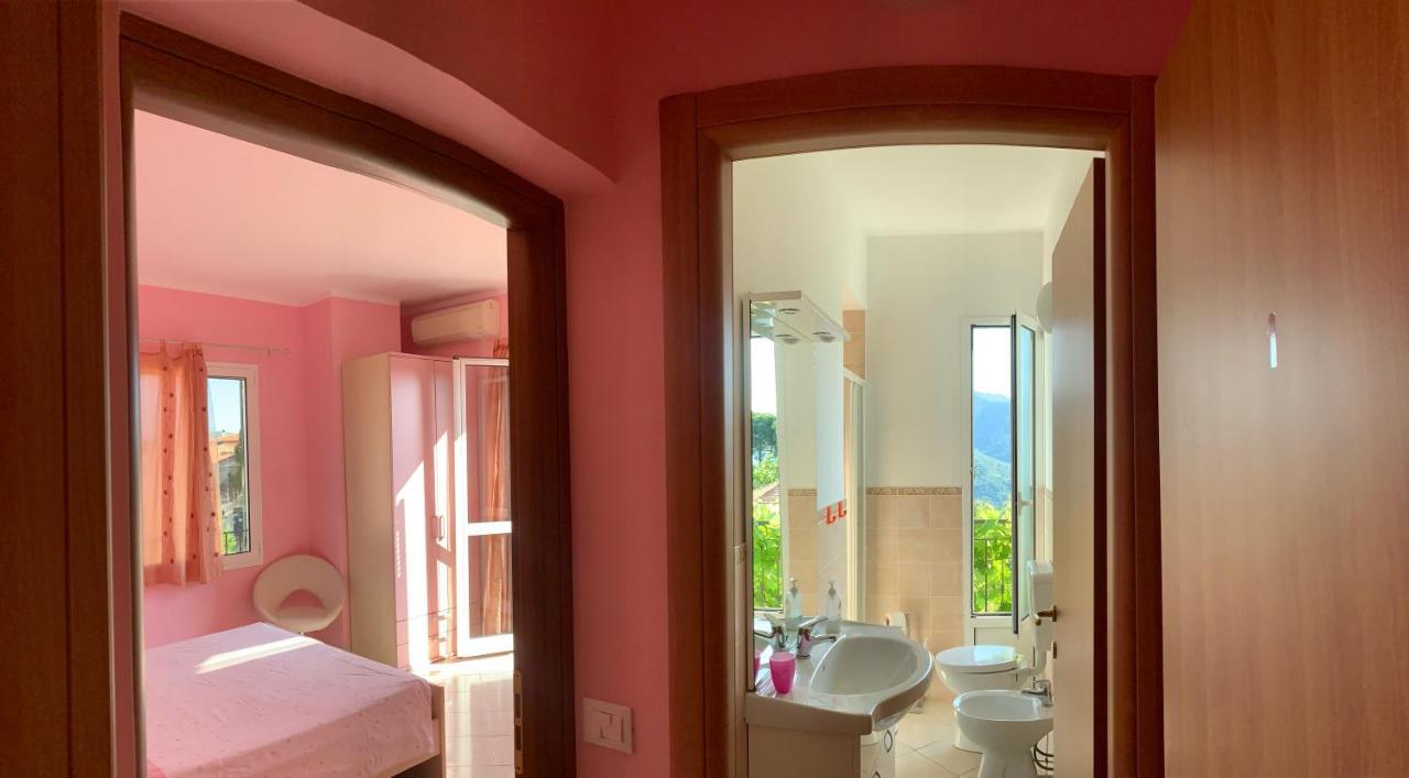 Ligo Bed & Breakfast Виланова д'Албенга Екстериор снимка